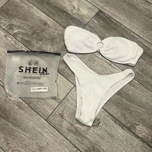 SHEIN ring linked strapless bikini Set